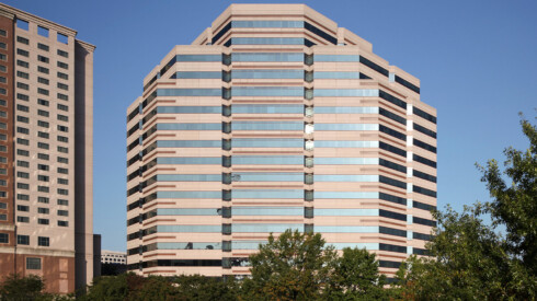 1650 Tysons Boulevard exterior