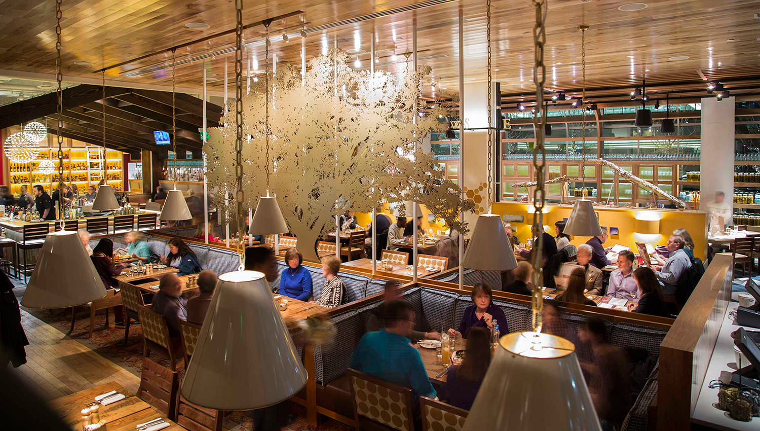 Founding Farmers at 1800 Tysons Boulevard