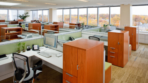 2000 Tower Oaks Boulevard desks
