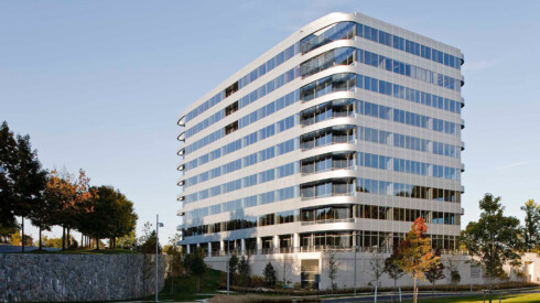 2000 Tower Oaks Boulevard exterior