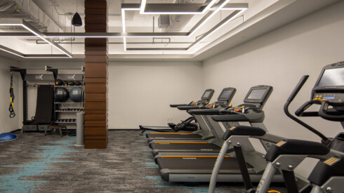 21000 Atlantic Boulevard fitness center