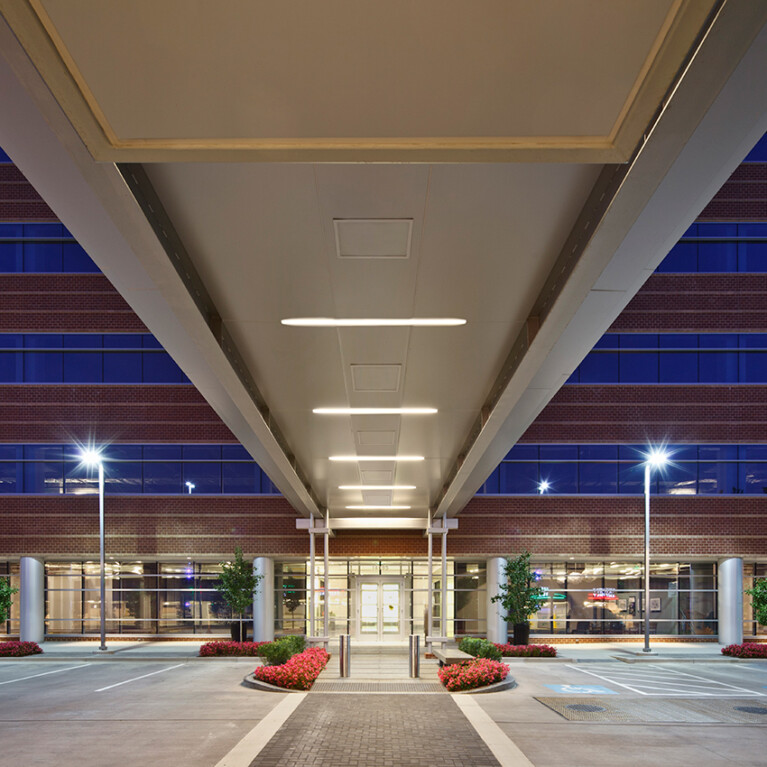 Fallsgrove Plaza exterior